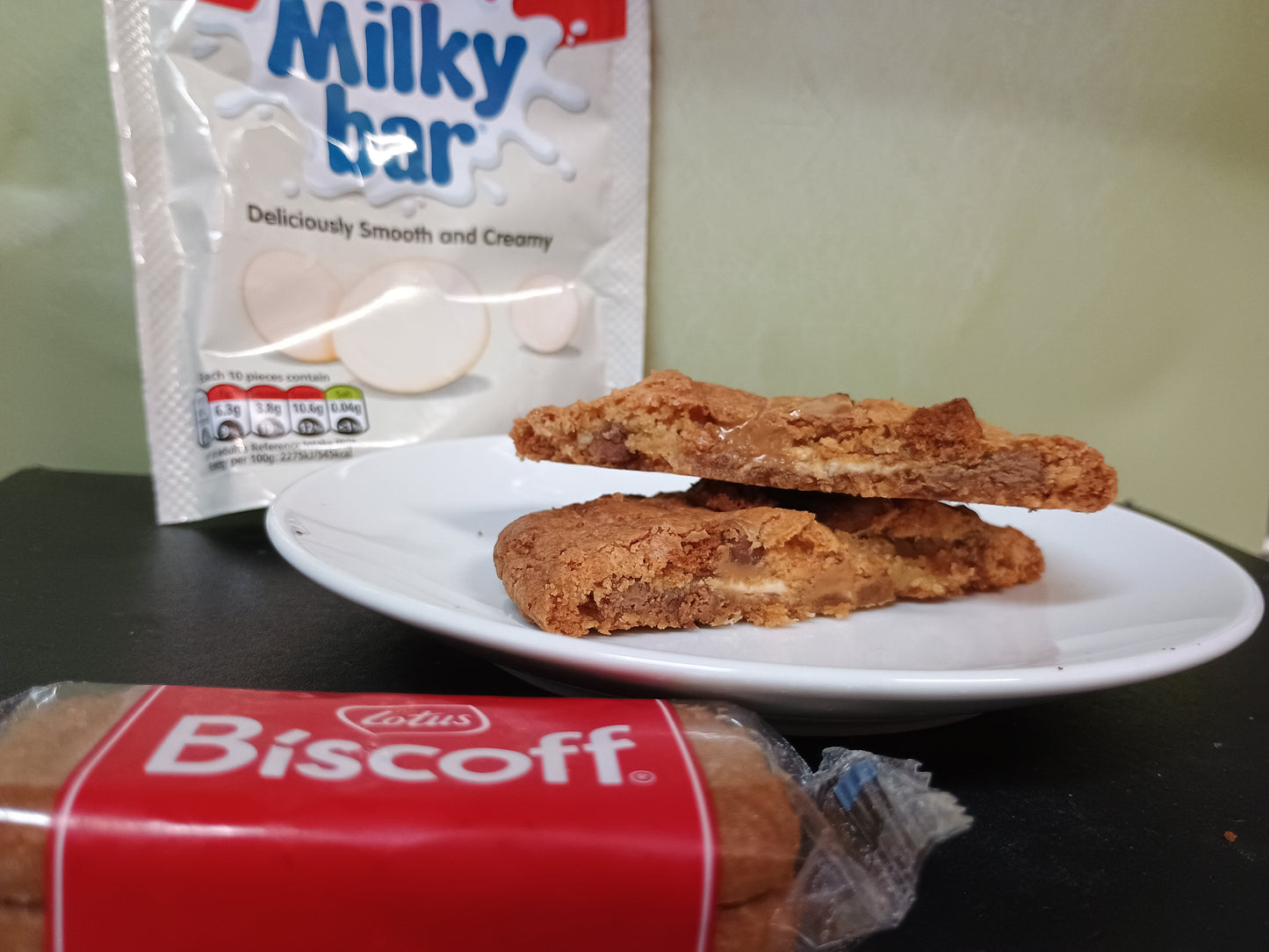 Milkybar Cookies