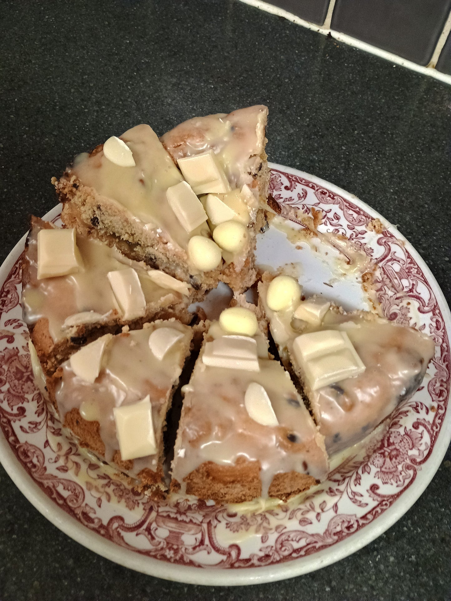 Kinder Milkybar Cookie Pie